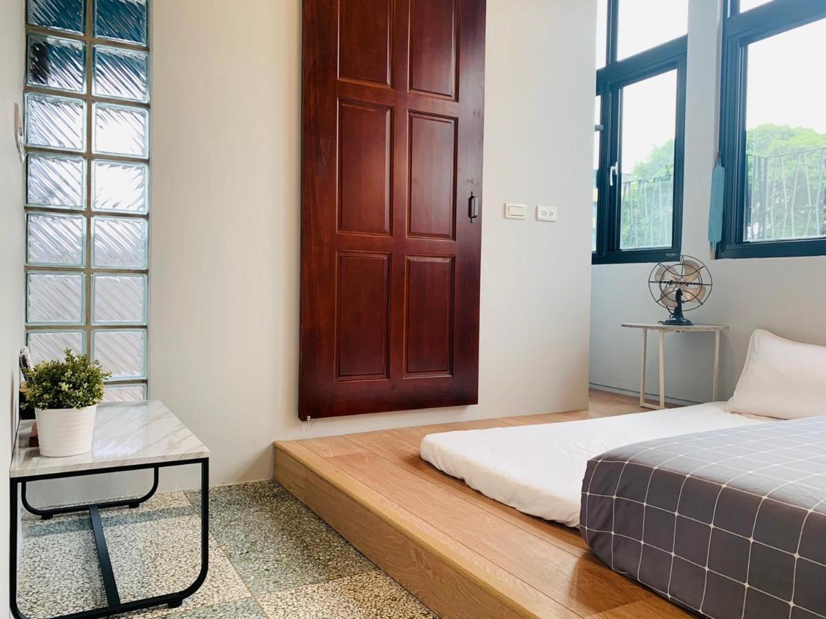 Oyaji Guesthouse-依人數床位數計價開放房型 Ταϊνάν Εξωτερικό φωτογραφία