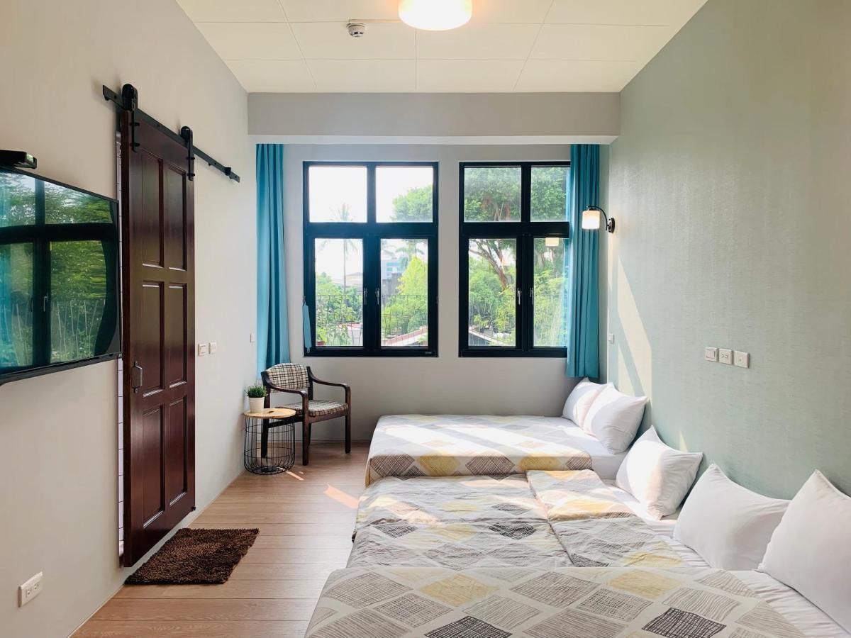 Oyaji Guesthouse-依人數床位數計價開放房型 Ταϊνάν Εξωτερικό φωτογραφία