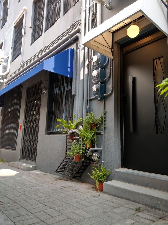Oyaji Guesthouse-依人數床位數計價開放房型 Ταϊνάν Εξωτερικό φωτογραφία