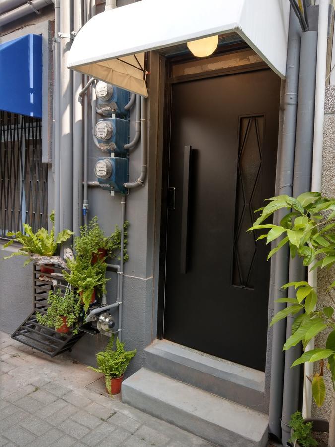 Oyaji Guesthouse-依人數床位數計價開放房型 Ταϊνάν Εξωτερικό φωτογραφία